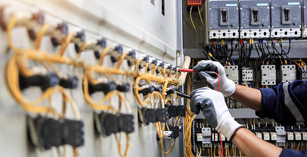 Professional Electrician technician working in Chisholm, ME